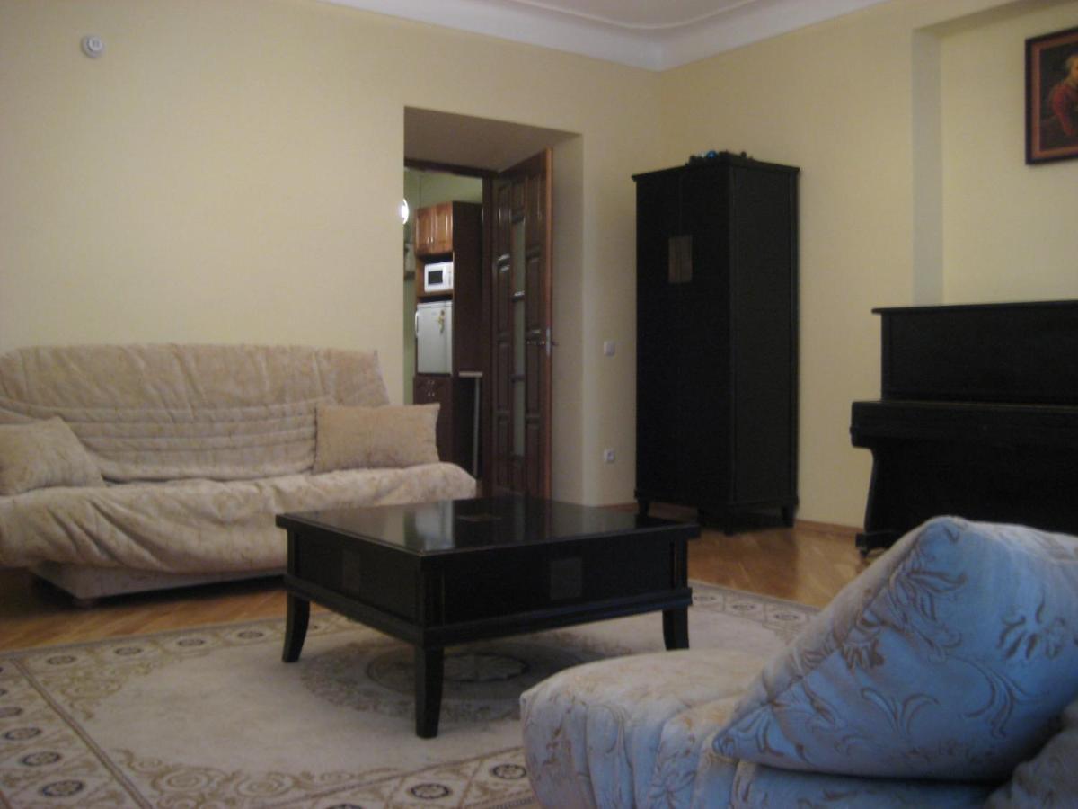 Apartments In The Historical Centre - Lviv Eksteriør billede